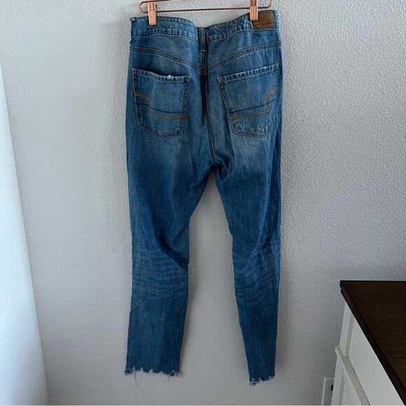 American Eagle Hi-Rise Tom Girl Super Distressed Extra Long 6 XLong - Picture 3 of 13